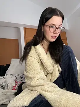 Snapshot of RoxiBlack chatting on 02-06-26, 09:12 RoxiBlack online show from 02-06-26, 09:12