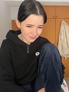 Snapshot of RoxiBlack chatting on 02-07-26, 08:07 RoxiBlack online show from 02-07-26, 08:07