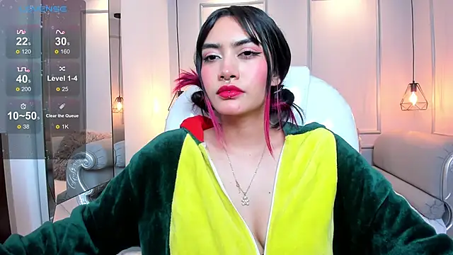 AzuraKindong online show from 02-10-25, 10:30