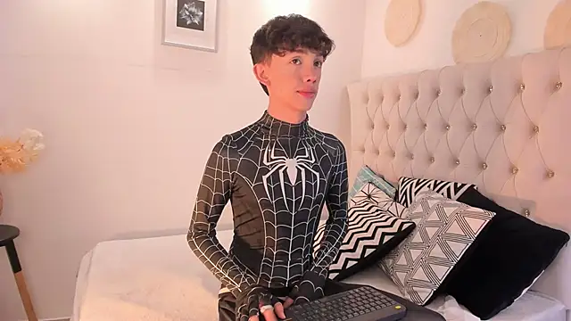 Tomy Rox online show from 01-22-25, 03:41