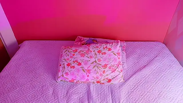 cattaleeyaa online show from 10-04-25, 12:36