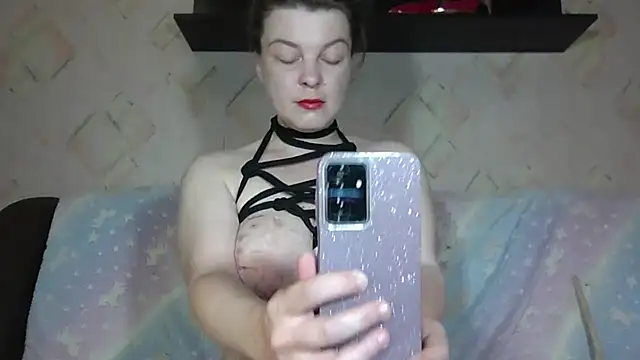 Snapshot of DarkIlona chatting on 06-18-26, 07:08 DarkIlona online show from 06-18-26, 07:08