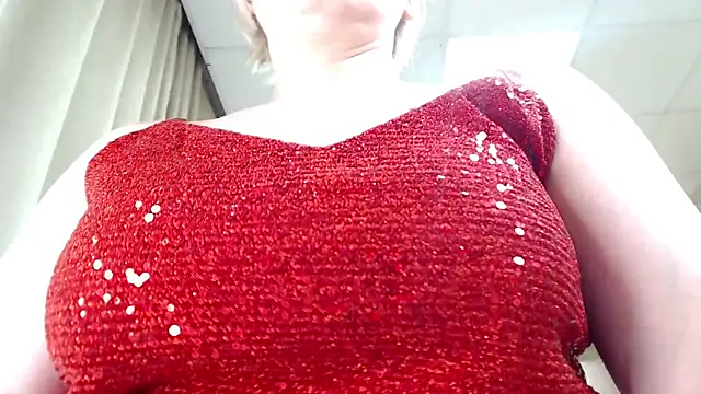 Snapshot of BlondeBrilliant7 chatting on 01-18-25, 12:26 BlondeBrilliant7 online show from 01-18-25, 12:26