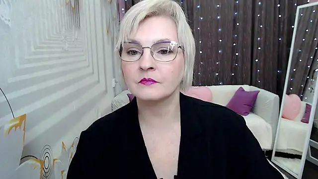 Snapshot of BlondeBrilliant7 chatting on 01-21-25, 05:38 BlondeBrilliant7 online show from 01-21-25, 05:38