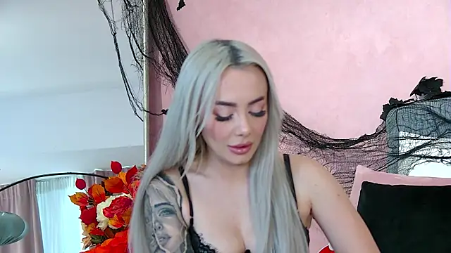 FrancescaMcGray online show from 10-30-25, 08:27