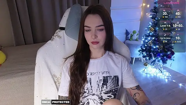 kate leoo online show from 12-13-24, 01:01