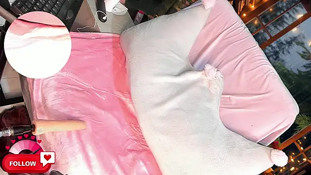 Snapshot of shayna_manson_ chatting on 02-26-25, 07:31 shayna manson online show from 02-26-25, 07:31