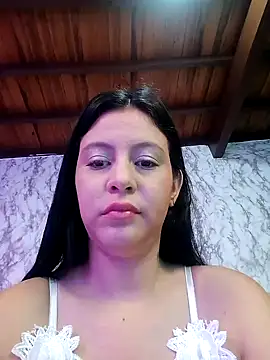 Snapshot of Arii_Vga chatting on 02-04-25, 01:38 Arii Vga online show from 02-04-25, 01:38