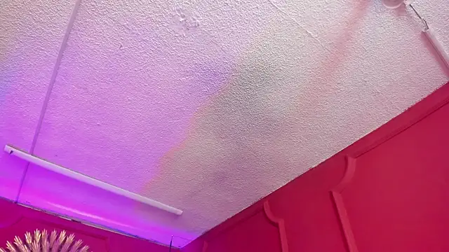 Red lady online show from 03-27-26, 03:56