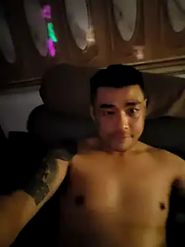 Snapshot of Asianhif chatting on 12-17-25, 05:52 Asianhif online show from 12-17-25, 05:52