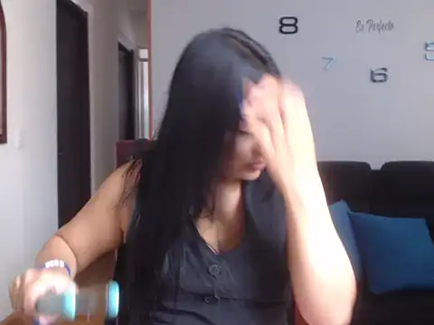 Laura martin  online show from 03-11-25, 08:09