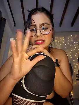 Juanelopez1 online show from 12-20-24, 09:43