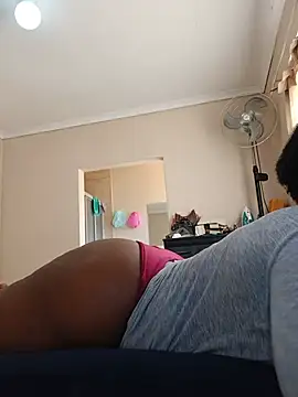 Snapshot of curvybigAssxx chatting on 07-08-26, 07:02 curvybigAssxx online show from 07-08-26, 07:02