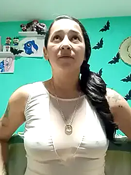 Snapshot of emilypoppy3 chatting on 01-10-25, 02:23 emilypoppy3 online show from 01-10-25, 02:23