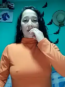 Snapshot of emilypoppy3 chatting on 02-01-25, 01:55 emilypoppy3 online show from 02-01-25, 01:55