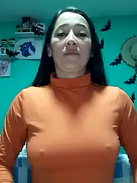 Snapshot of emilypoppy3 chatting on 02-03-25, 12:25 emilypoppy3 online show from 02-03-25, 12:25