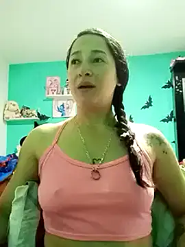 Snapshot of emilypoppy3 chatting on 03-06-25, 01:35 emilypoppy3 online show from 03-06-25, 01:35