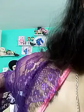 Snapshot of emilypoppy3 chatting on 03-19-25, 01:51 emilypoppy3 online show from 03-19-25, 01:51