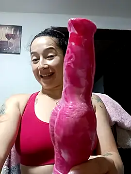 Snapshot of emilypoppy3 chatting on 09-16-25, 06:20 emilypoppy3 online show from 09-16-25, 06:20