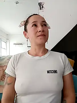 emilypoppy3 online show from 11-27-25, 08:00