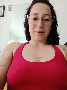 emilypoppy3 online show from 05-24-26, 12:43
