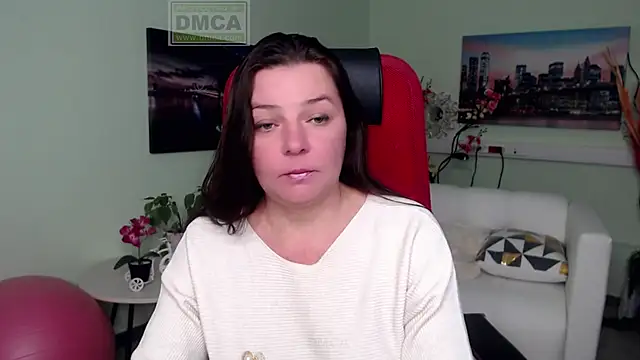 Snapshot of Lily_flower7 chatting on 11-26-25, 10:05 Lily flower7 online show from 11-26-25, 10:05