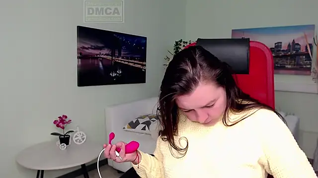 Snapshot of Lily_flower7 chatting on 12-01-25, 05:01 Lily flower7 online show from 12-01-25, 05:01