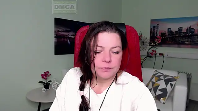 Snapshot of Lily_flower7 chatting on 12-05-25, 05:05 Lily flower7 online show from 12-05-25, 05:05