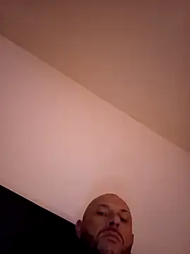 Guitccch online show from 04-20-26, 06:16