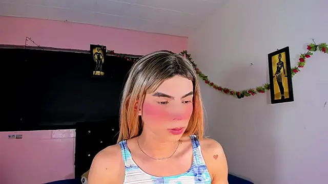 Snapshot of rosedewitt chatting on 03-01-25, 11:17 rosedewitt online show from 03-01-25, 11:17