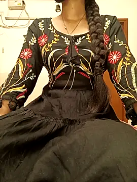 Snapshot of Ruchi-34 chatting on 02-03-26, 01:04 Ruchi-34 online show from 02-03-26, 01:04