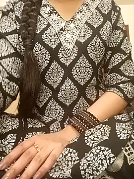 Snapshot of Ruchi-34 chatting on 06-21-26, 05:59 Ruchi-34 online show from 06-21-26, 05:59