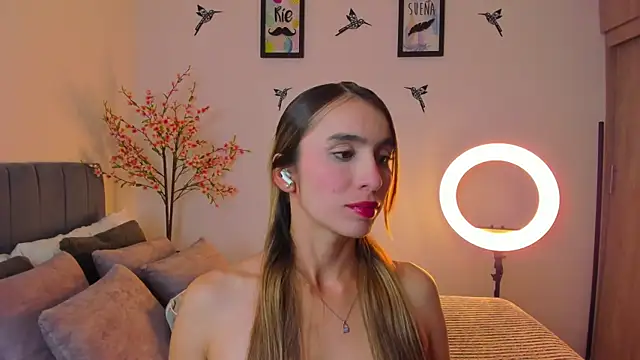 im sarah34 online show from 12-18-24, 06:53