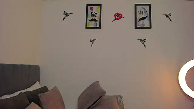 Snapshot of im_sarah34 chatting on 10-30-25, 10:21 im sarah34 online show from 10-30-25, 10:21