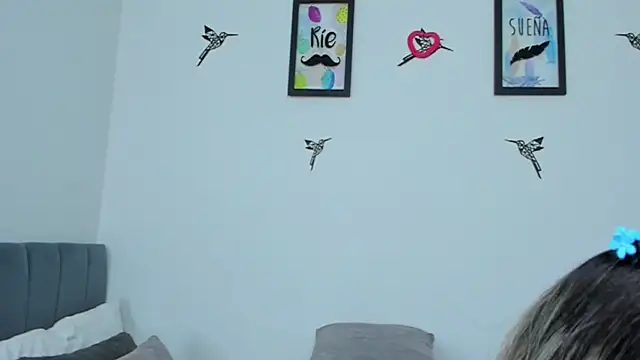 Snapshot of im_sarah34 chatting on 11-22-25, 06:01 im sarah34 online show from 11-22-25, 06:01