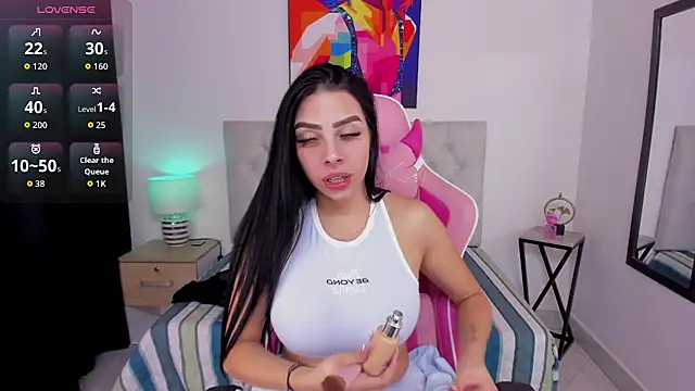 Snapshot of KristalFoxx chatting on 11-10-25, 12:59 KristalFoxx online show from 11-10-25, 12:59