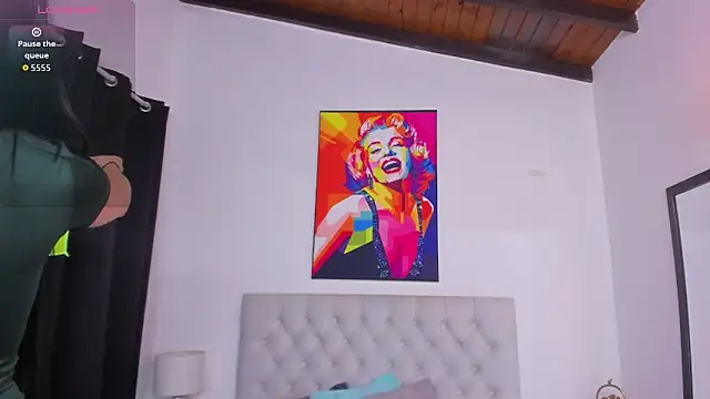 Snapshot of KristalFoxx chatting on 11-11-25, 09:59 KristalFoxx online show from 11-11-25, 09:59