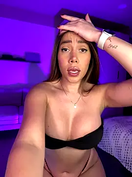 Snapshot of Condes_carmen chatting on 11-06-25, 12:17 Condes carmen online show from 11-06-25, 12:17