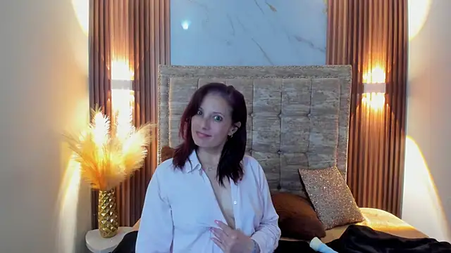 Snapshot of ada_mclaine chatting on 02-22-25, 10:31 ada mclaine online show from 02-22-25, 10:31