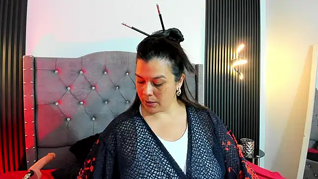 martina foxy  online show from 09-12-25, 12:05