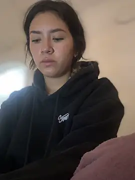 Mila Morgan online show from 02-04-25, 04:18