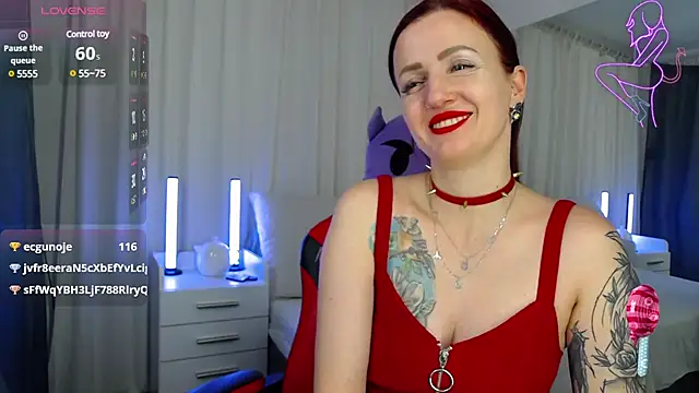 Snapshot of ElisaJane chatting on 02-23-25, 08:44 ElisaJane online show from 02-23-25, 08:44