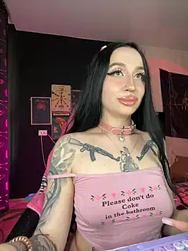 Snapshot of Molly__Moon chatting on 02-21-25, 07:23 Molly Moon online show from 02-21-25, 07:23