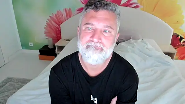 Snapshot of BlowMyXXL chatting on 11-27-25, 08:27 BlowMyXXL online show from 11-27-25, 08:27