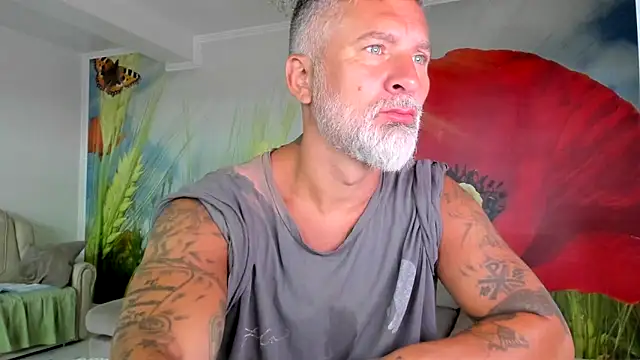 BlowMyXXL online show from 06-12-26, 04:44