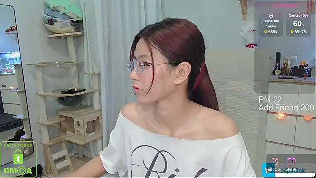 Snapshot of littlemiilk chatting on 02-23-26, 08:33 littlemiilk online show from 02-23-26, 08:33