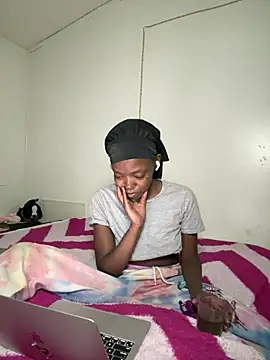 minimama69 online show from 07-20-26, 03:32