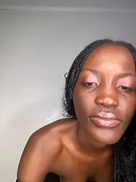 Snapshot of Fanclubbbbb chatting on 12-22-24, 11:22 Fanclubbbbb online show from 12-22-24, 11:22