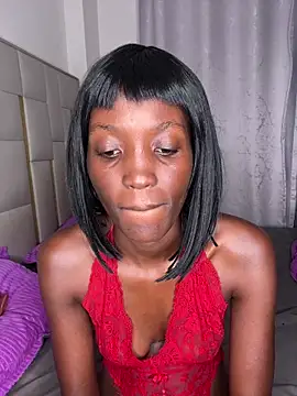 Snapshot of Fanclubbbbb chatting on 02-01-25, 09:51 Fanclubbbbb online show from 02-01-25, 09:51