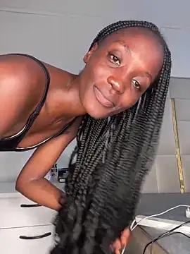 Snapshot of Fanclubbbbb chatting on 03-12-25, 08:51 Fanclubbbbb online show from 03-12-25, 08:51